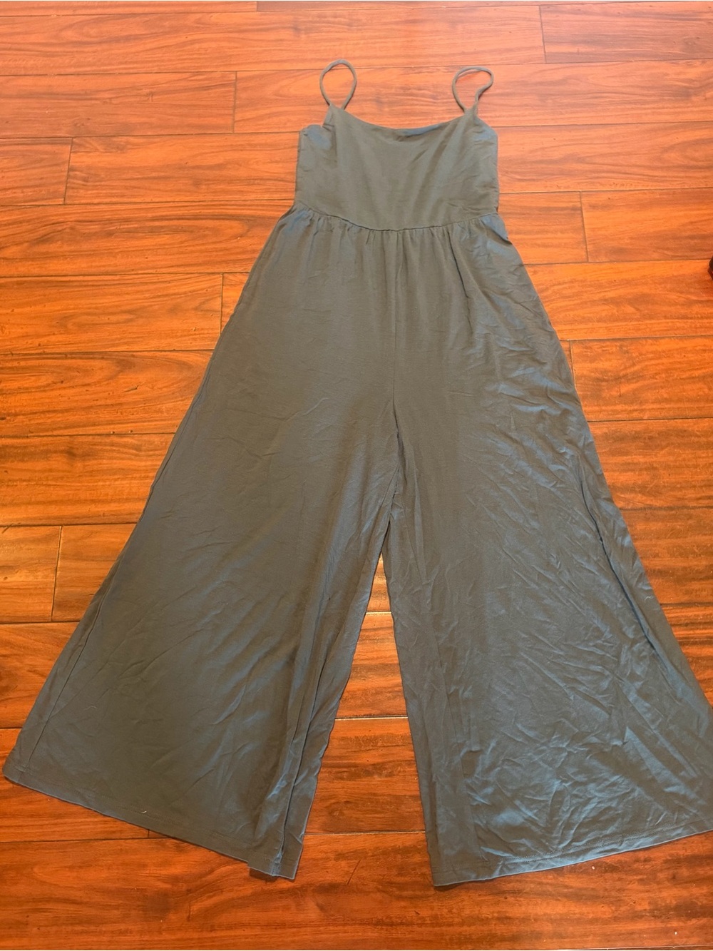 Quince Wide-Leg Spaghetti Strap Jumpsuit - Picture 3 of 10